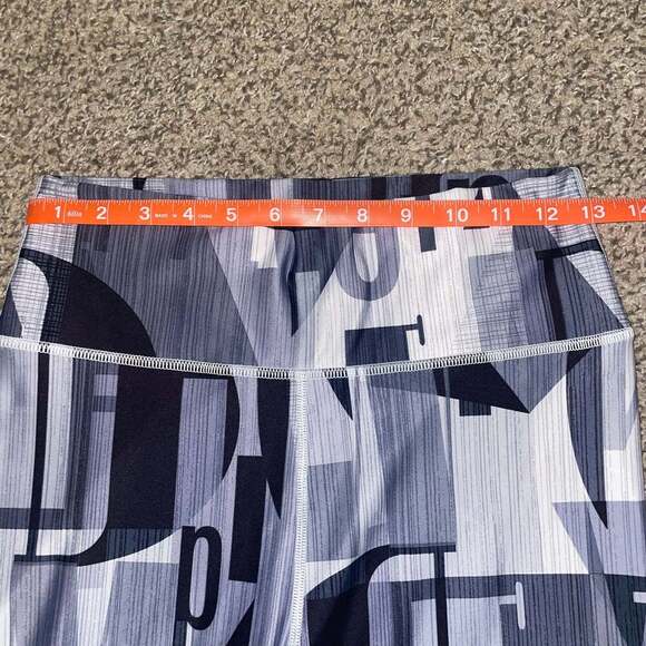 Fabletics - Picture 2 of 5